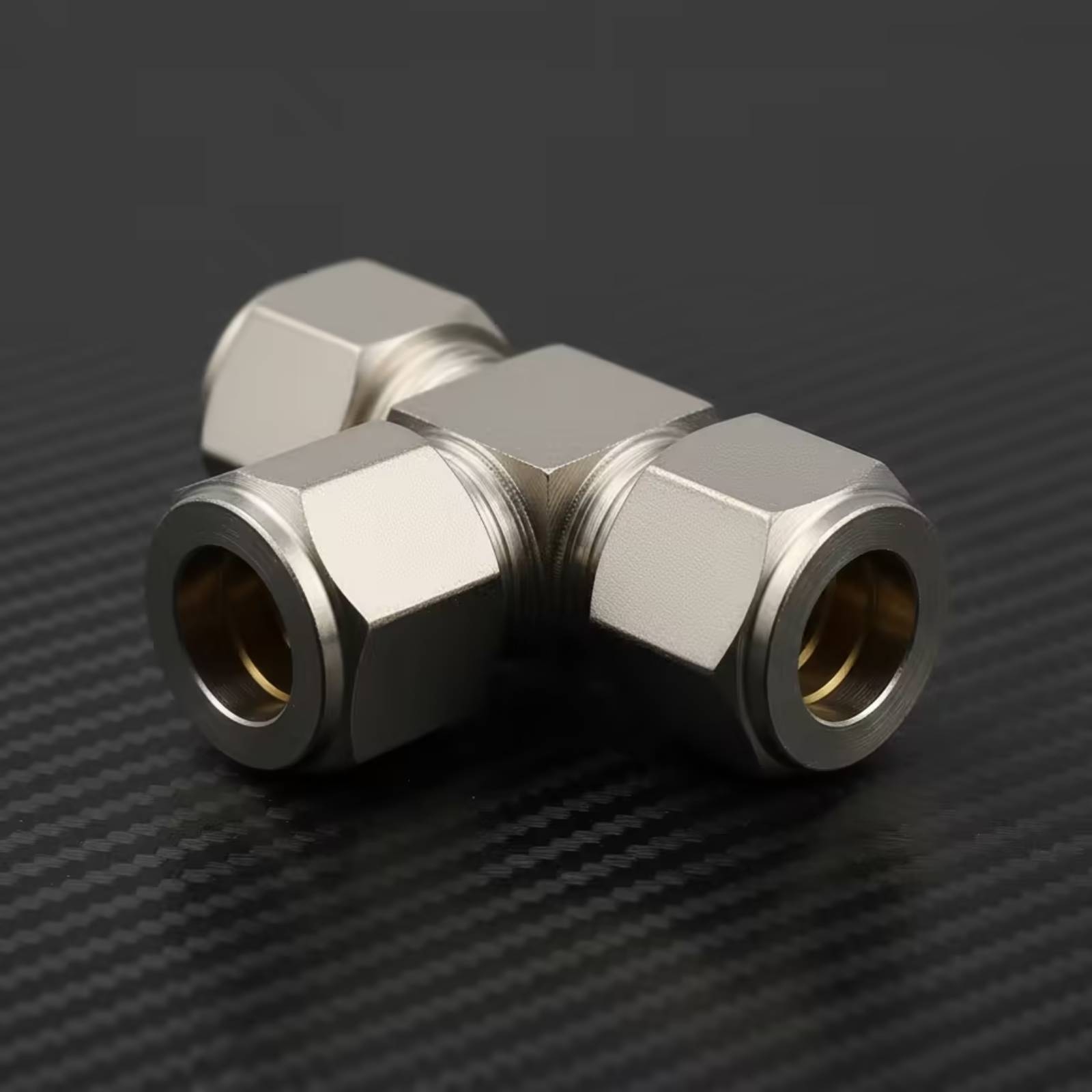 Compression Fitting Brass - وصلة ضغط نحاسية على شكل حرف